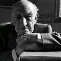 ANTONIO DOMINGUEZ ORTIZ, un amargado fundamentalista rojo más. Basta verle la cara y la pose. Lo dice todo, todo y todo.